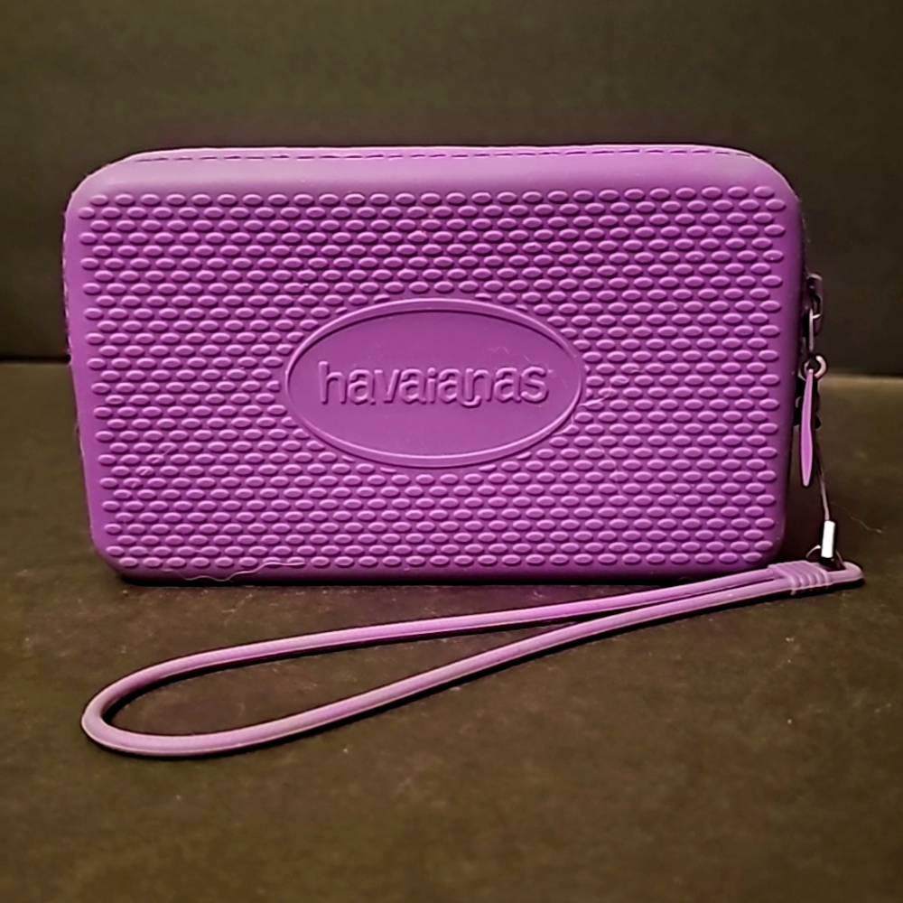 Havaianas Purple Zip Bag